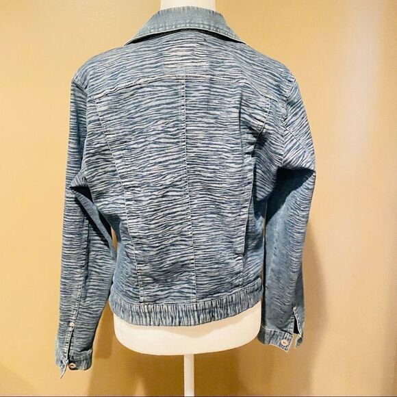 GUESS  Jean Jacket - Picture 6 of 11